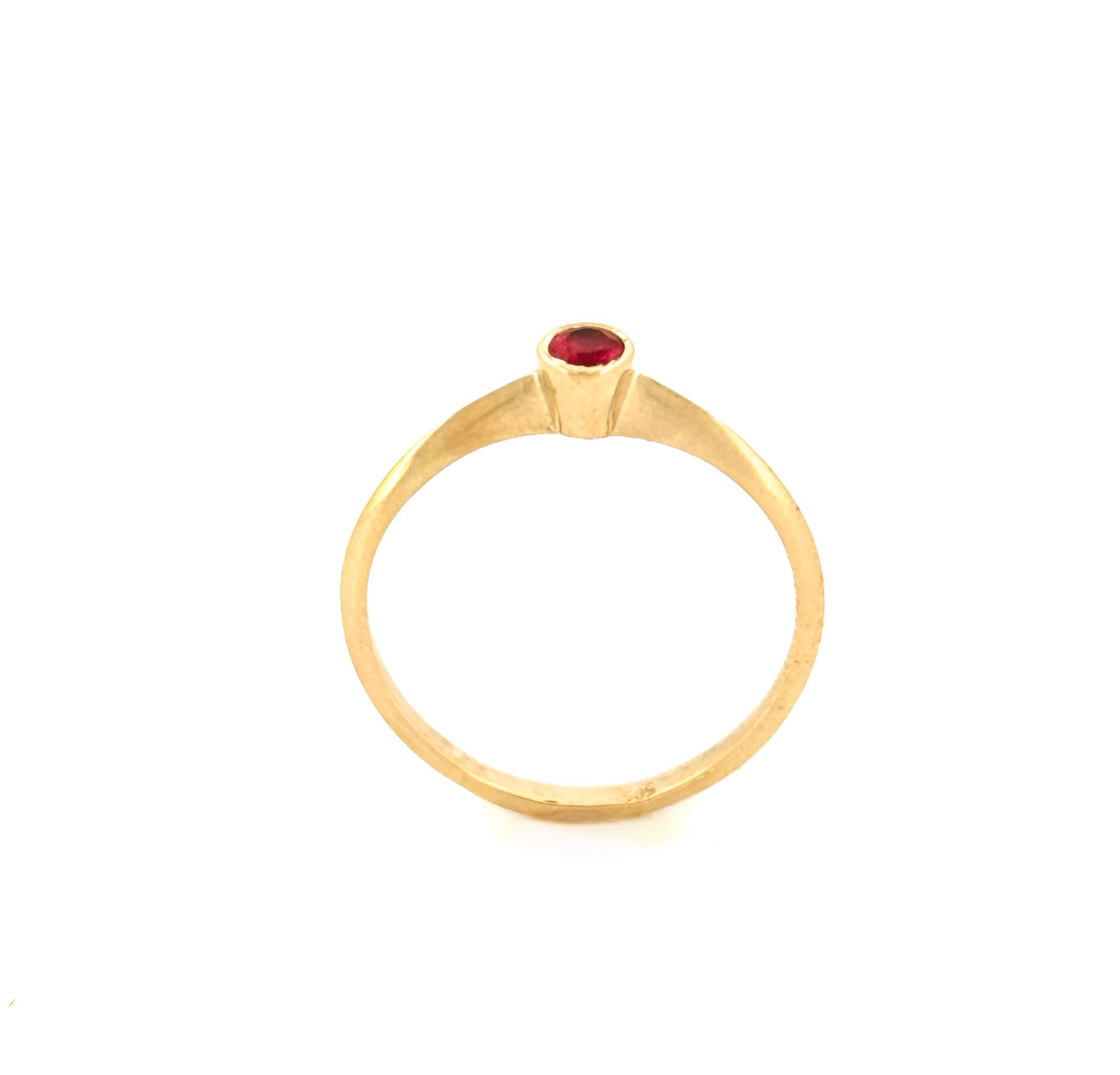 products/3477/D7CF395D-DCE2-45DB-941C-5D67A17B3281.jpeg - Zlatan prsten sa rubinom - Zlatara Petrović Beograd