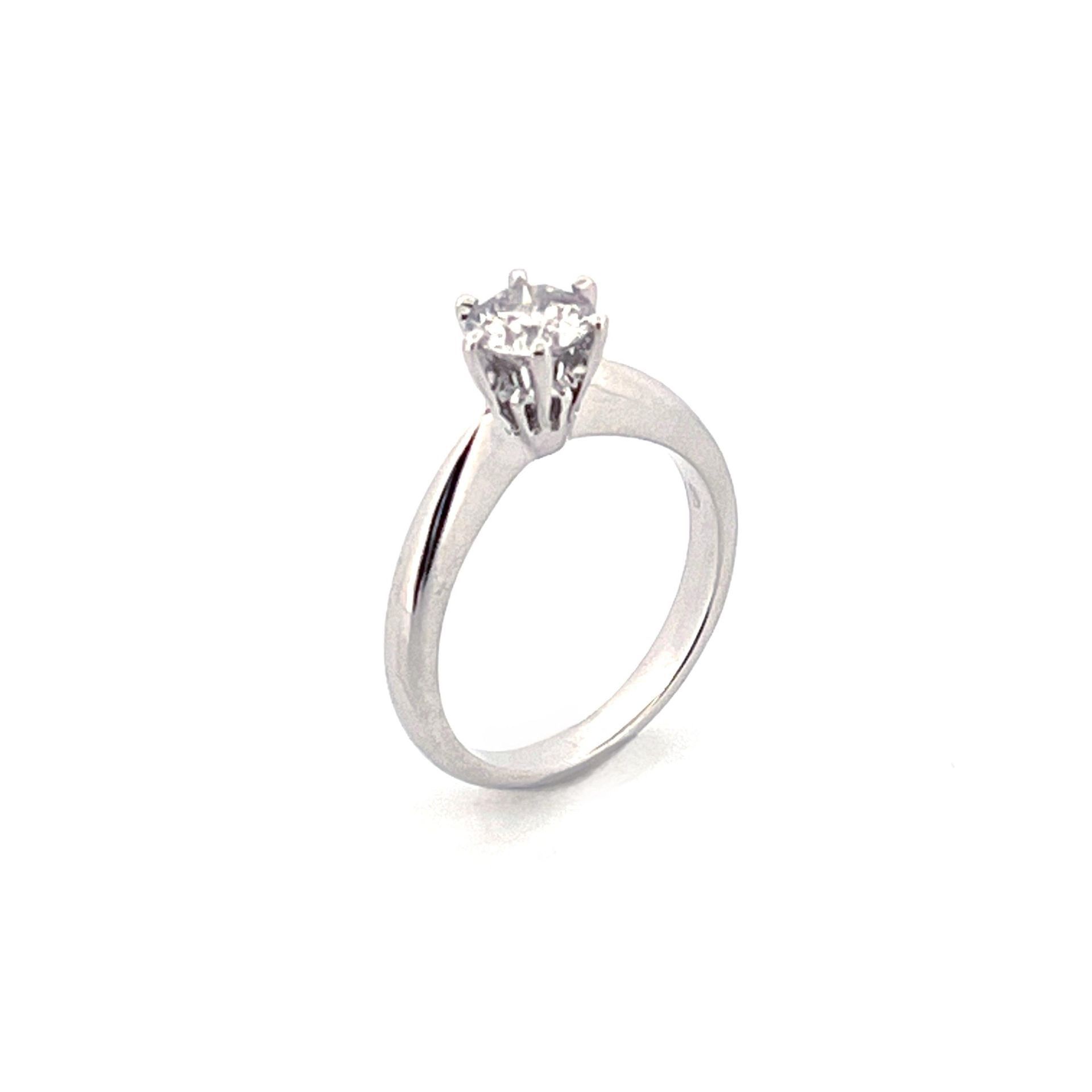 Prsten od belog zlata sa brilijantom - Zlatara Petrović Beograd