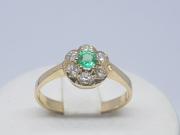 Ring with emerald and diamant